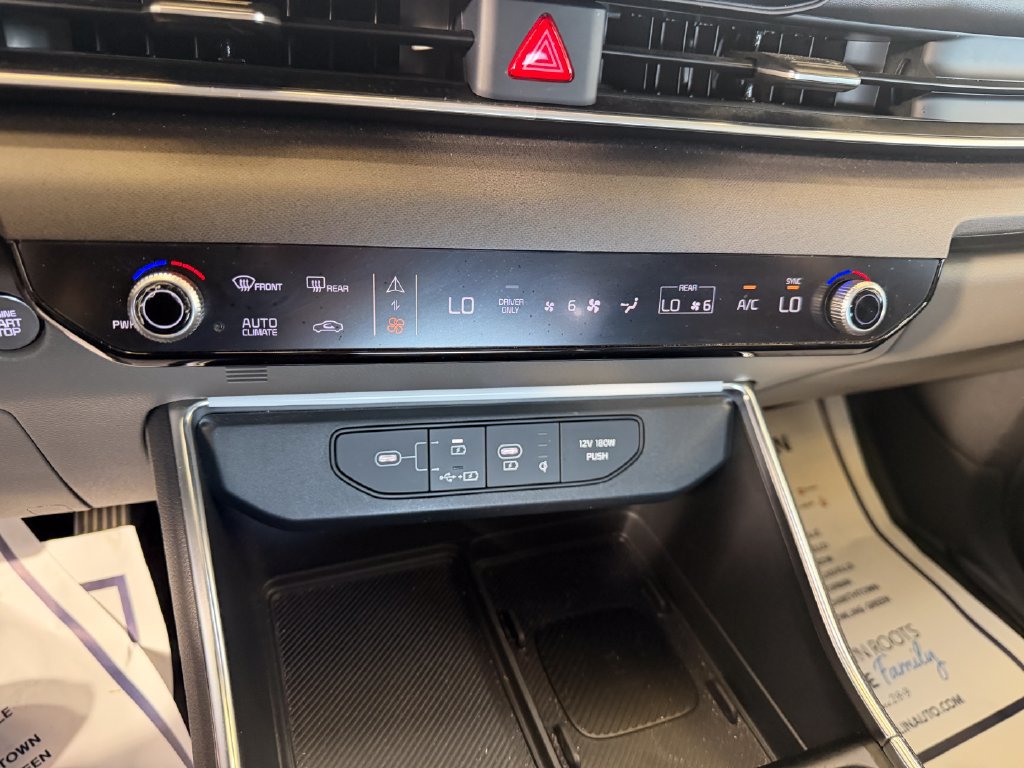 Used 2025 Kia Carnival SX FWD image 14