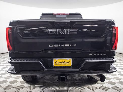 Used 2024 GMC Sierra 3500 Denali Ultimate AWD/4WD image 7