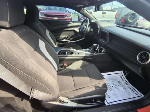 Used 2020 Chevrolet Camaro LT w/ RS Package image 15