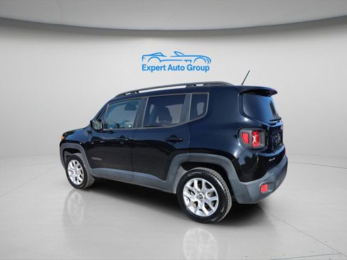 Used 2017 Jeep Renegade Latitude image 6