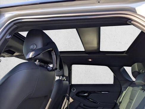 Used 2024 Land Rover Range Rover Evoque S image 20