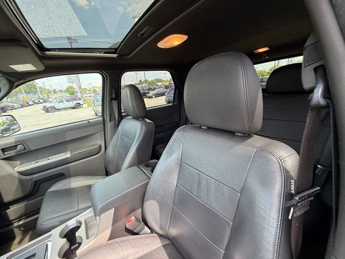 Used 2012 Ford Escape XLT AWD/4WD image 13