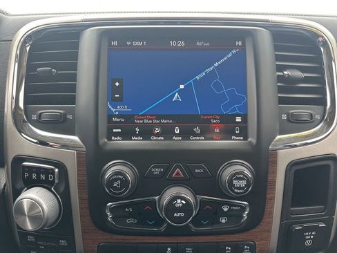 Used 2018 RAM 1500 Laramie w/ Convenience Group AWD/4WD image 25