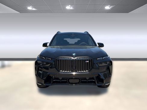 New 2026 BMW X7 M60i image 5