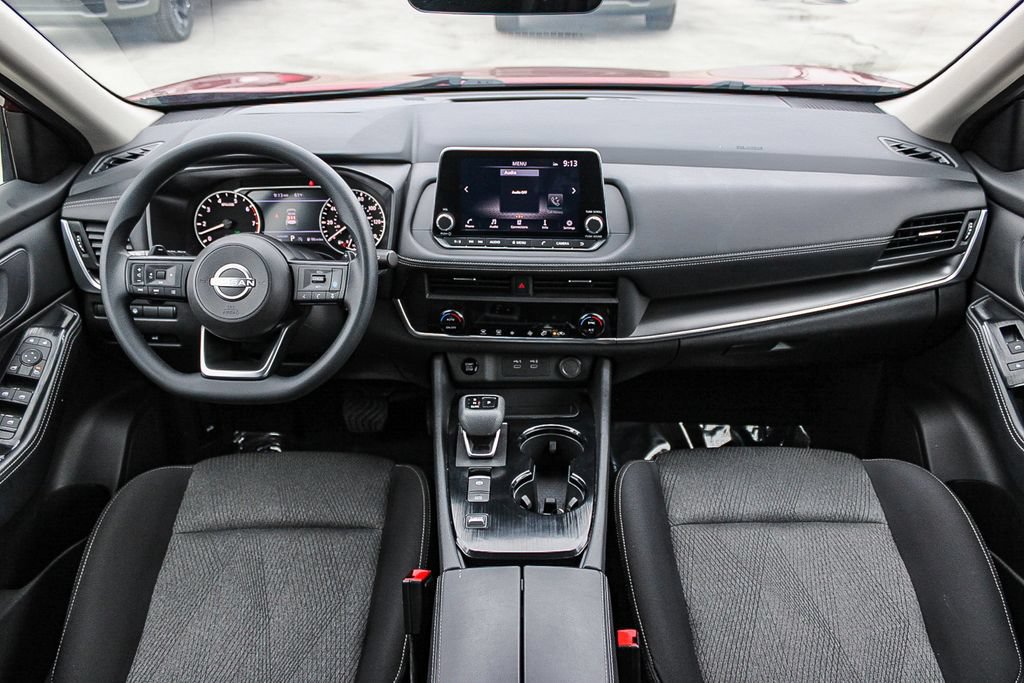 Used 2024 Nissan Rogue SV FWD image 13