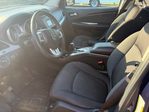Used 2017 Dodge Journey SXT w/ Premium Group FWD image 8