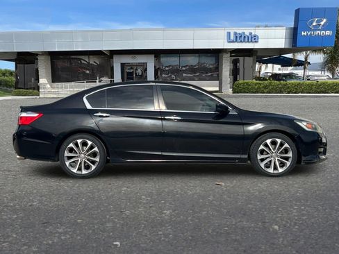 Used 2015 Honda Accord Sport image 8