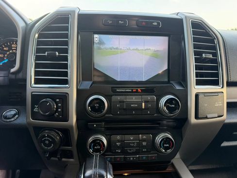 Used 2016 Ford F150 Lariat w/ Equipment Group 502A Luxury AWD/4WD image 58