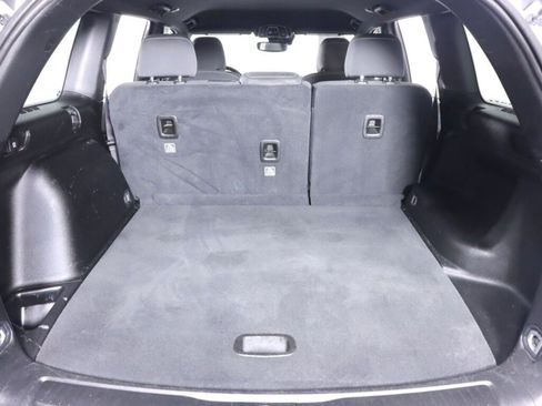 Used 2024 Jeep Grand Cherokee Laredo AWD/4WD image 33