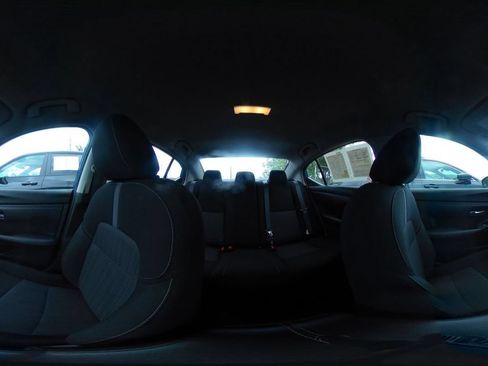 Used 2025 Nissan Sentra SV FWD image 47