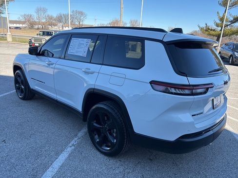 Used 2021 Jeep Grand Cherokee L Limited image 21