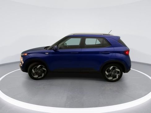 Certified 2026 Hyundai Venue SEL FWD image 3