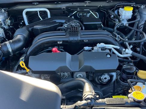 Used 2018 Subaru Outback 2.5i Premium AWD/4WD image 20