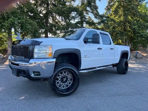 Used 2008 Chevrolet Silverado 2500 LT w/ 1LT Convenience Package AWD/4WD image 1