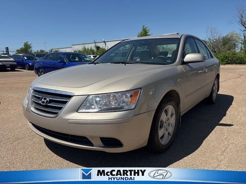 Used 2009 Hyundai Sonata GLS FWD image 1