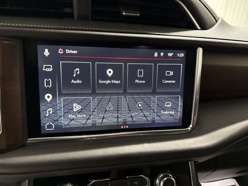 Used 2023 GMC Yukon XL Denali Ultimate AWD/4WD image 14