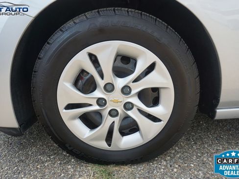 Used 2019 Chevrolet Cruze LS FWD image 14