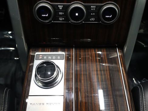 Used 2017 Land Rover Range Rover Autobiography image 44