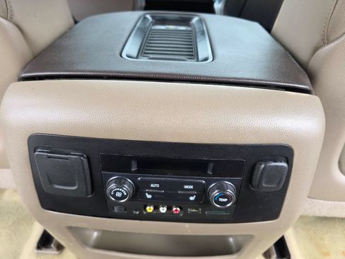 Used 2016 Chevrolet Suburban LTZ AWD/4WD image 39