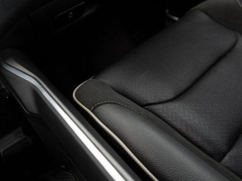 Used 2024 RAM 1500 Laramie image 30