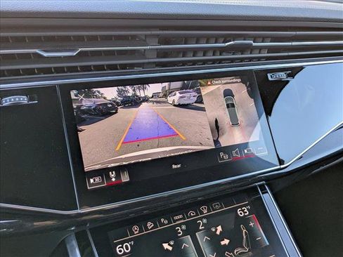 Used 2023 Audi Q7 3.0T Prestige image 15