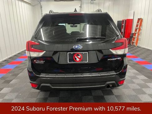 Used 2024 Subaru Forester Premium AWD/4WD image 3