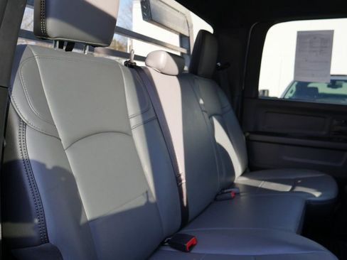 Used 2024 RAM 5500 Tradesman w/ Chrome Appearance Group image 24