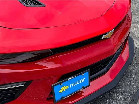 Used 2017 Chevrolet Camaro SS RWD image 30