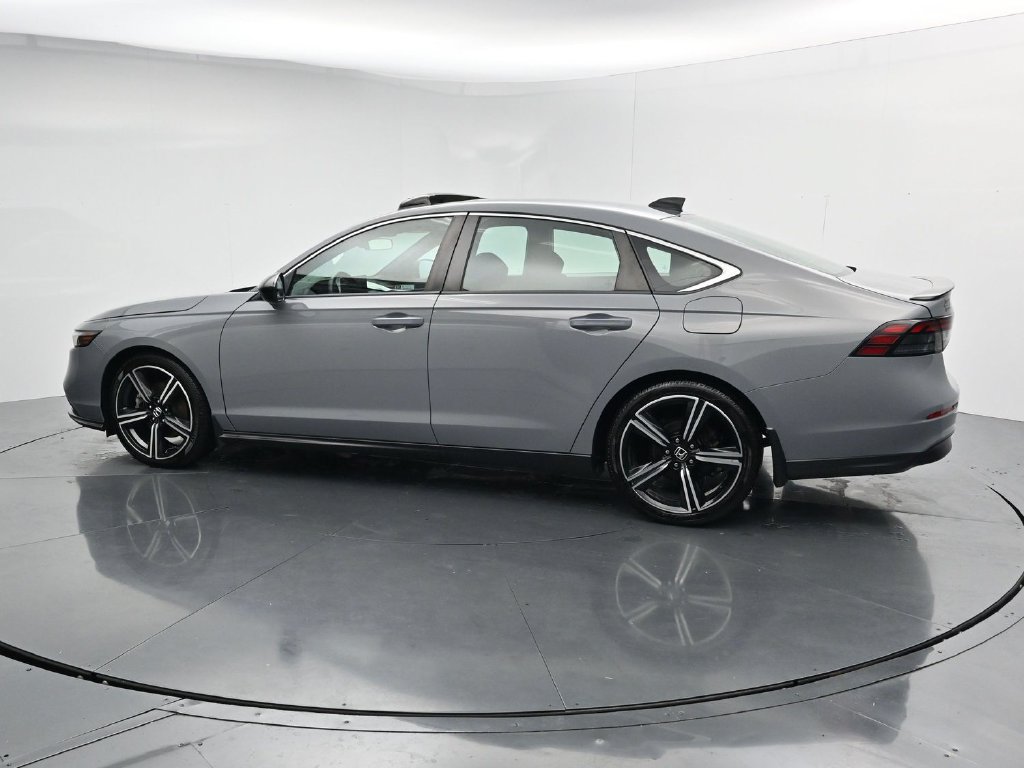 Used 2023 Honda Accord Sport image 5