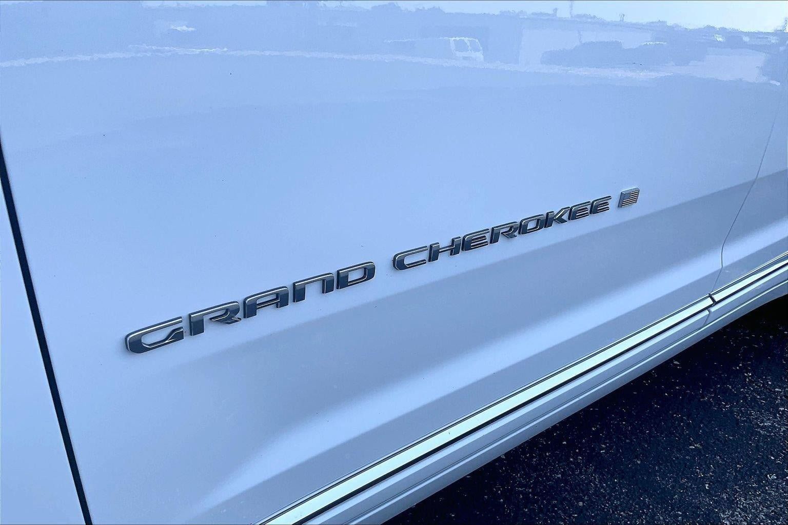 Used 2021 Jeep Grand Cherokee L Summit AWD/4WD image 32