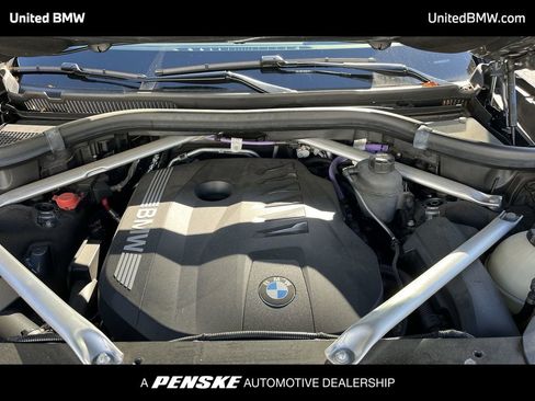 Certified 2023 BMW X7 xDrive40i w/ M Sport Package image 24