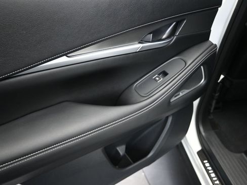 Certified 2025 INFINITI QX60 Luxe w/ Black Edition FWD image 15