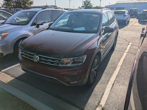 Used 2019 Volkswagen Tiguan SEL AWD/4WD image 3