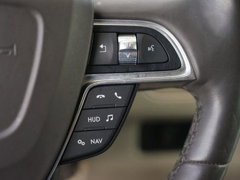 Used 2020 Lincoln Navigator L Reserve w/ Equipment Group 208A Reserve AWD/4WD image 26