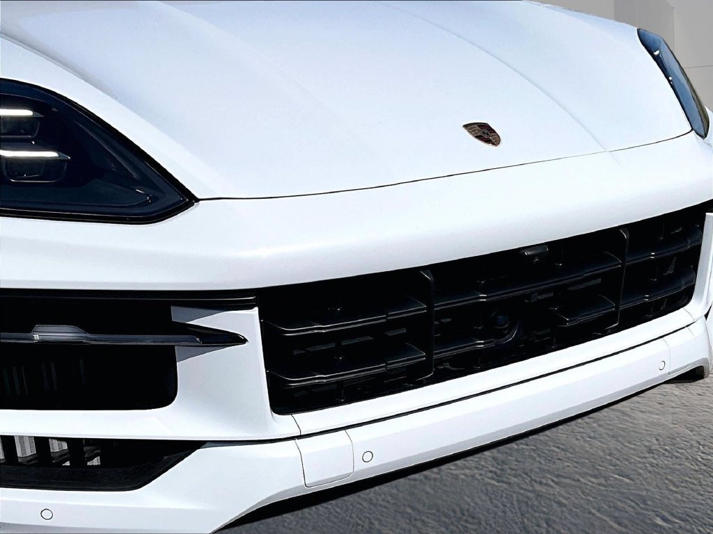 Certified 2025 Porsche Cayenne S AWD/4WD image 20