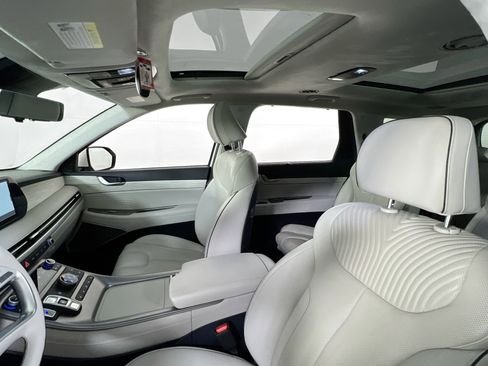 Used 2023 Hyundai Palisade Calligraphy image 22