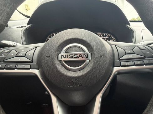Used 2022 Nissan Altima 2.5 SV FWD image 19