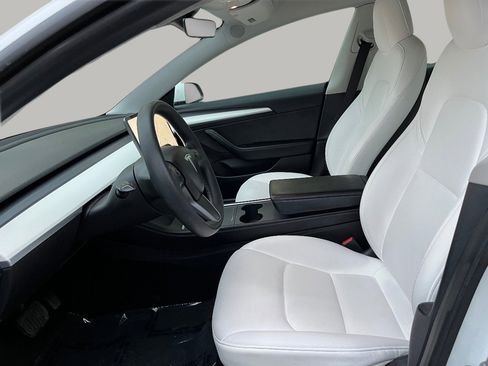 Used 2022 Tesla Model 3 Long Range image 17
