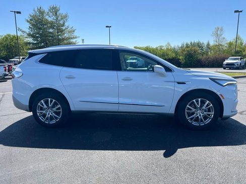 Used 2023 Buick Enclave Essence w/ Experience Buick Package AWD/4WD image 5