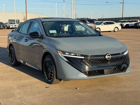 New 2026 Nissan Sentra SR image 4