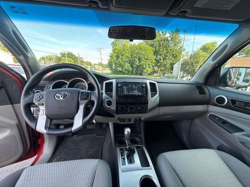Used 2015 Toyota Tacoma 4x4 Access Cab w/ SR5 Package image 17