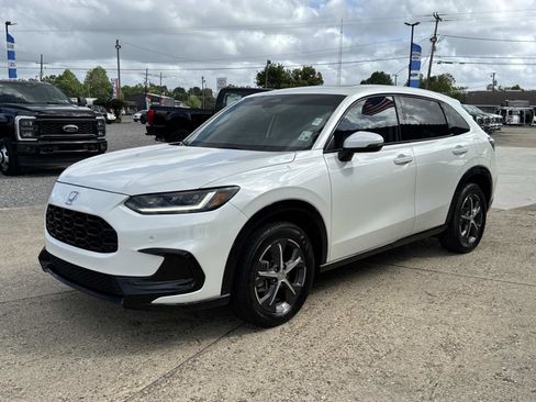 Used 2023 Honda HR-V EX-L image 3