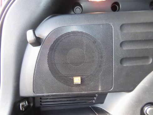 Used 2015 Toyota RAV4 Limited image 13