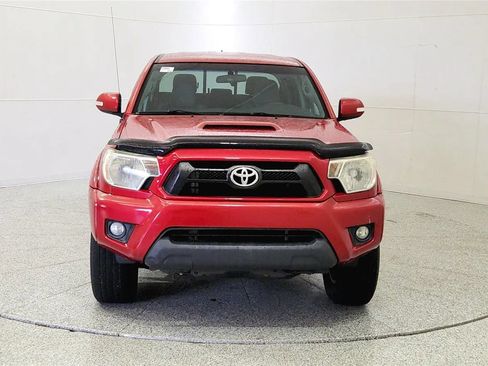 Used 2015 Toyota Tacoma 4x4 Double Cab w/ TRD Sport Package image 2