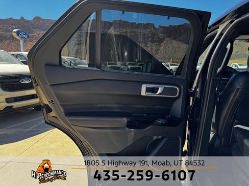 Used 2022 Ford Explorer ST w/ ST Street Pack image 59