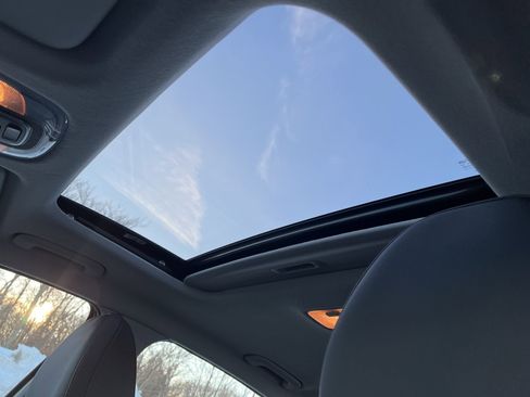 Certified 2025 Hyundai Elantra Limited image 37