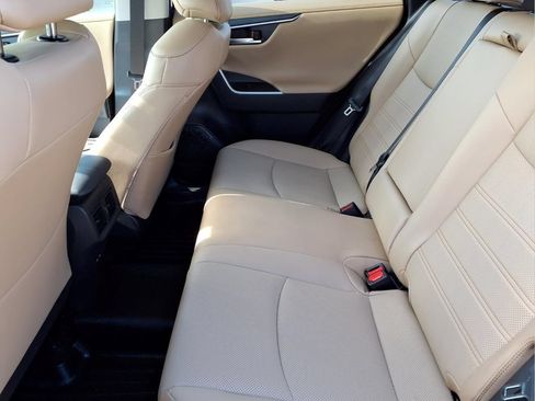 Used 2025 Toyota RAV4 Limited FWD image 11