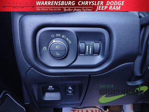 Used 2023 RAM 1500 Laramie image 35