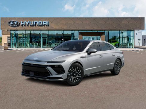 New 2026 Hyundai Sonata Limited FWD image 2