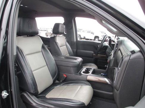 Used 2022 Chevrolet Silverado 1500 RST image 21